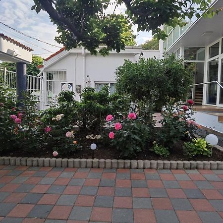 Hotel Fitness House With Garden Constanţa Exterior foto