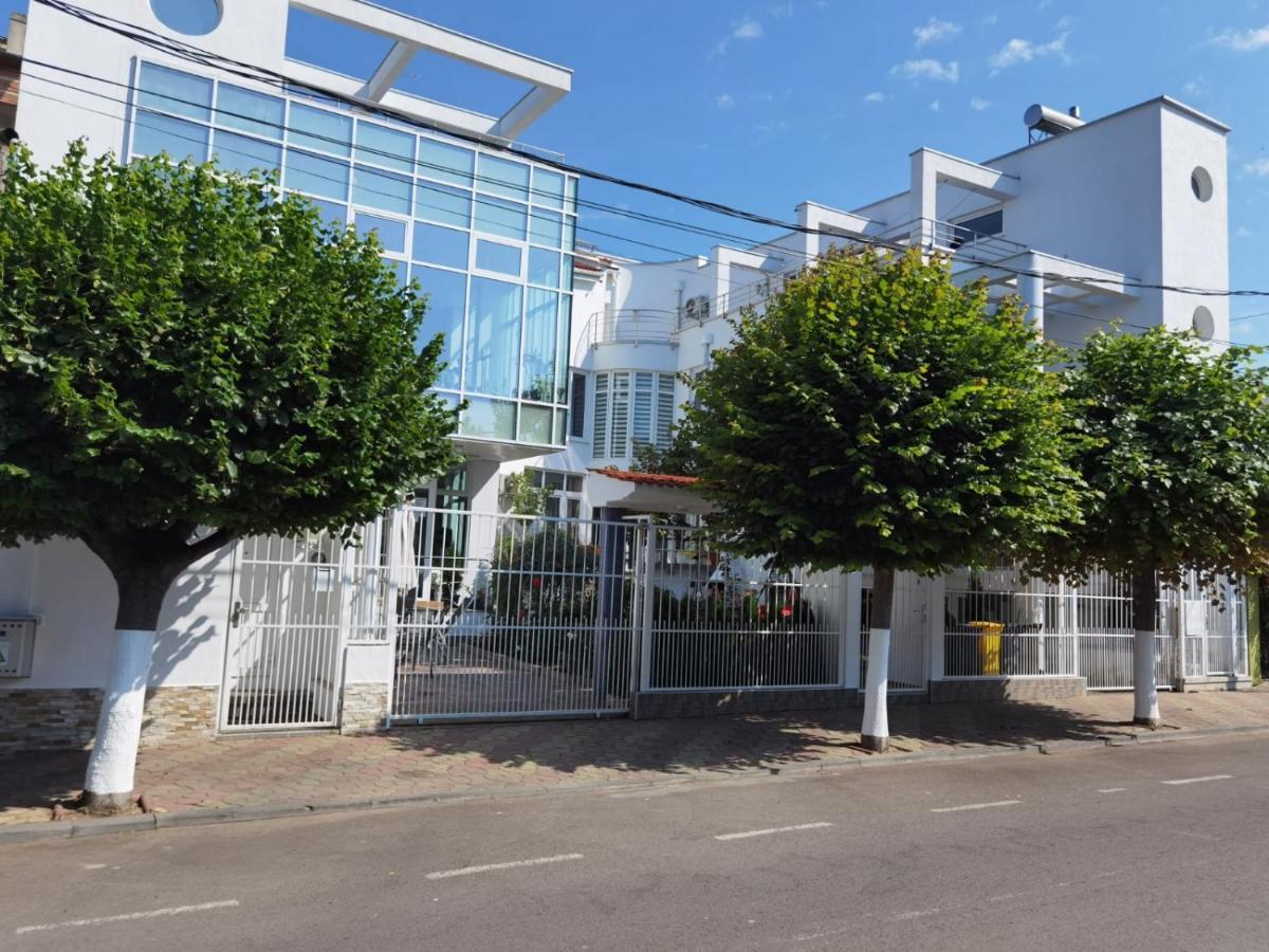 Hotel Fitness House With Garden Constanţa Exterior foto